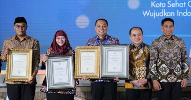 Kota Pertama di Indonesia: Surabaya Sapu Bersih Predikat Wistara Paripurna dan STBM Paripurna
